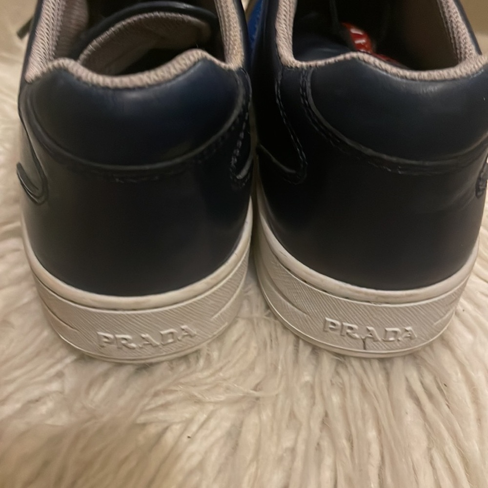 Prada sneakers very good condition - Picture 3 of 3
